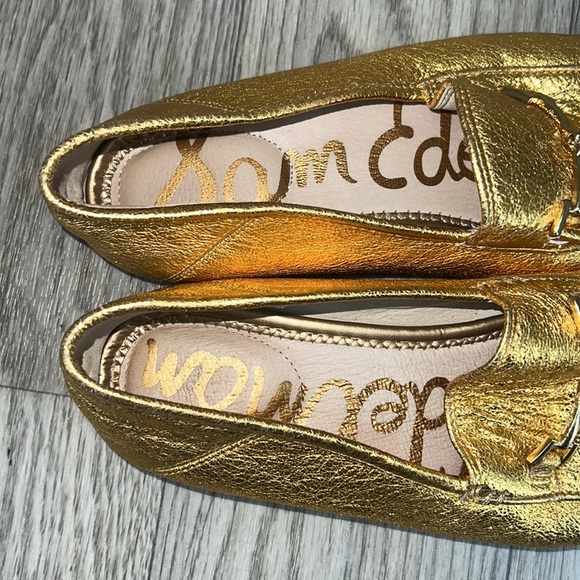 ๐2/$25 ๐ Sam Edelman Gold Crinkle Loraine Bit Loafer - Picture 7 of 10